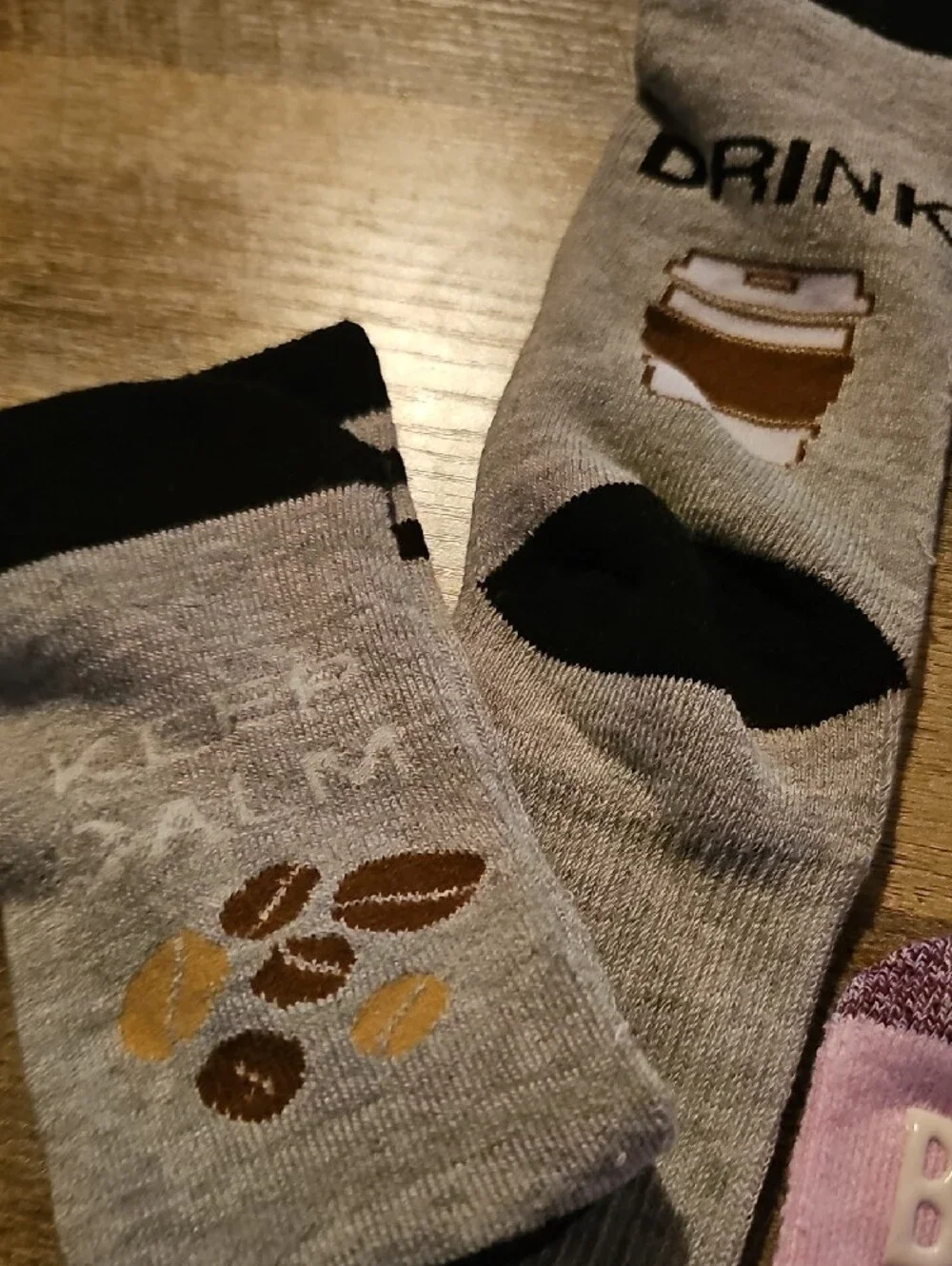Women's Pink Novelty 'If You Can Read This' Gripper Socks